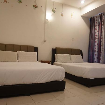 S & S Guest House Kuantan Exterior photo
